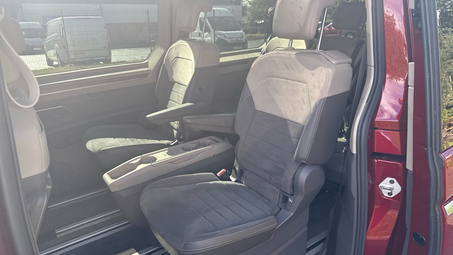 Used Volkswagen Multivan 2023 for sale - 76467933: Photo 15