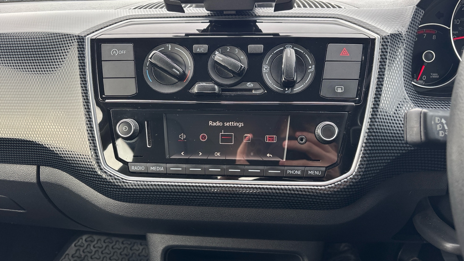 Used Volkswagen up! 2020 for sale - 77528513: Photo 34