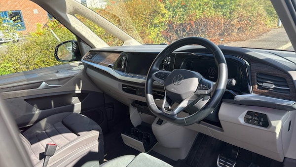 Used Volkswagen Multivan 2023 for sale - 75761249: Photo 11