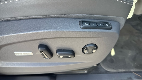 Used Volkswagen Multivan 2023 for sale - 75761249: Photo 39