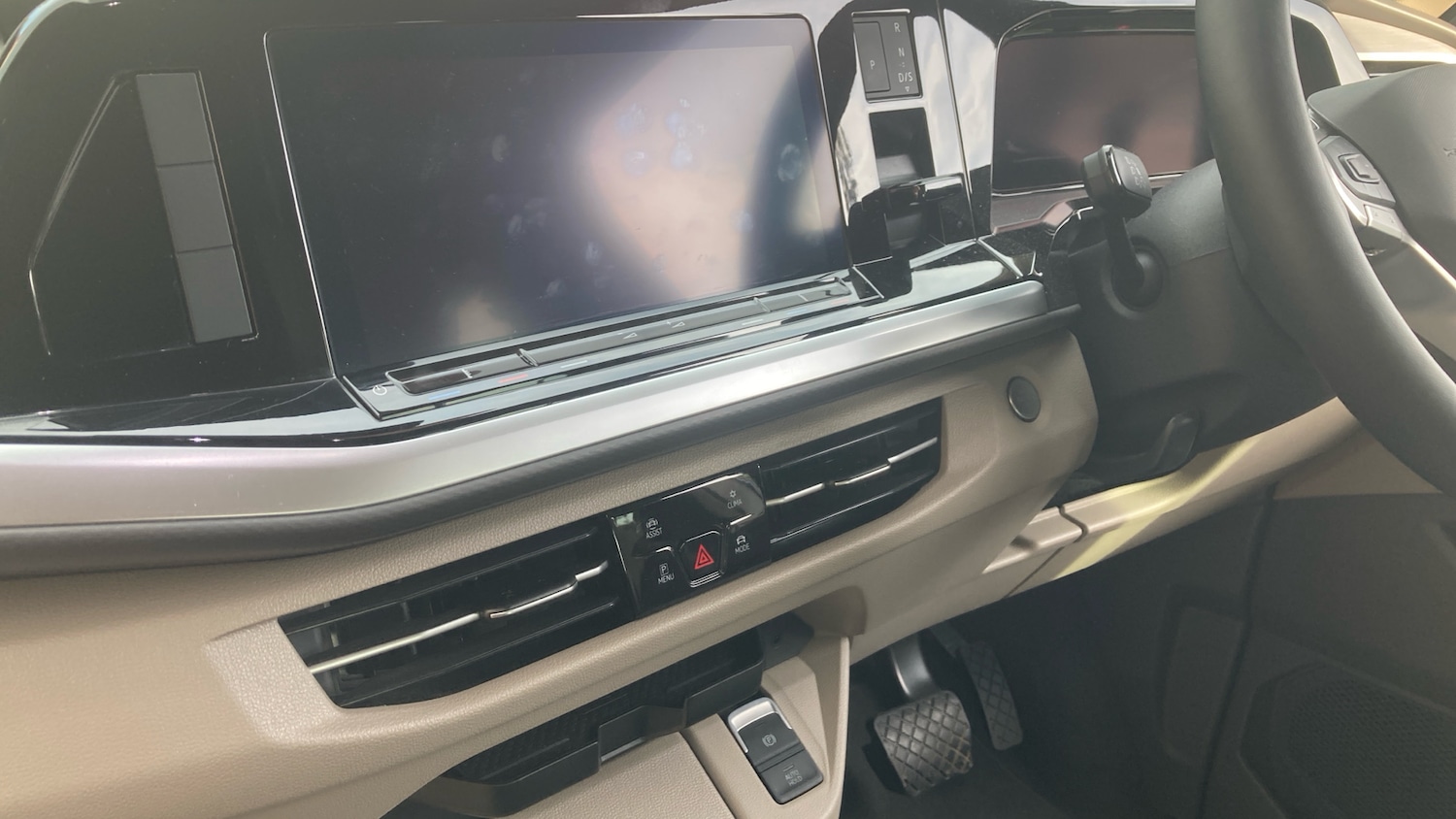 Used Volkswagen Multivan 2024 for sale - 76458182: Photo 13