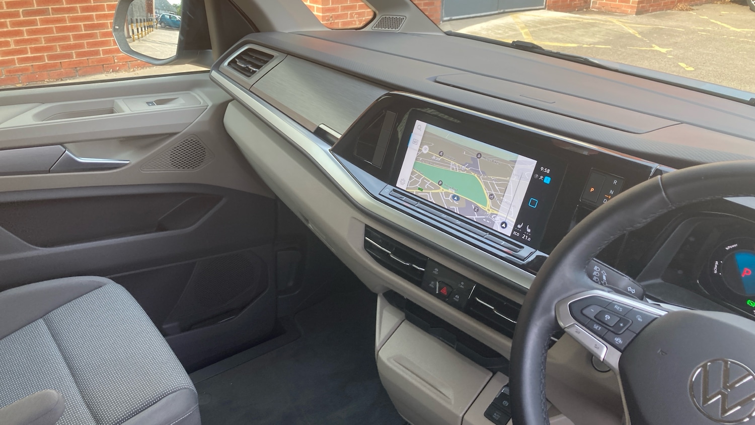 Used Volkswagen Multivan 2024 for sale - 76458182: Photo 14