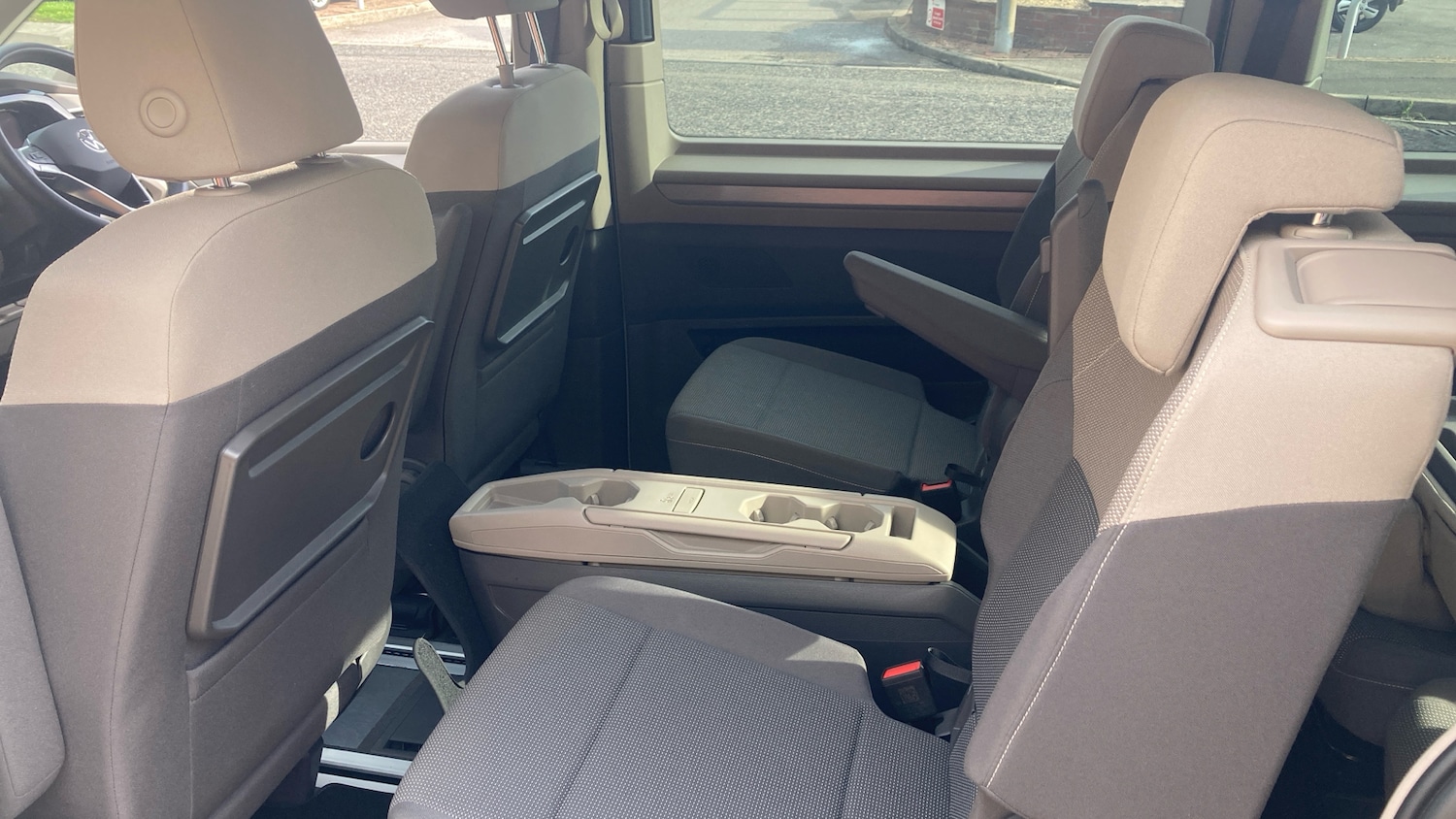 Used Volkswagen Multivan 2024 for sale - 76458182: Photo 16