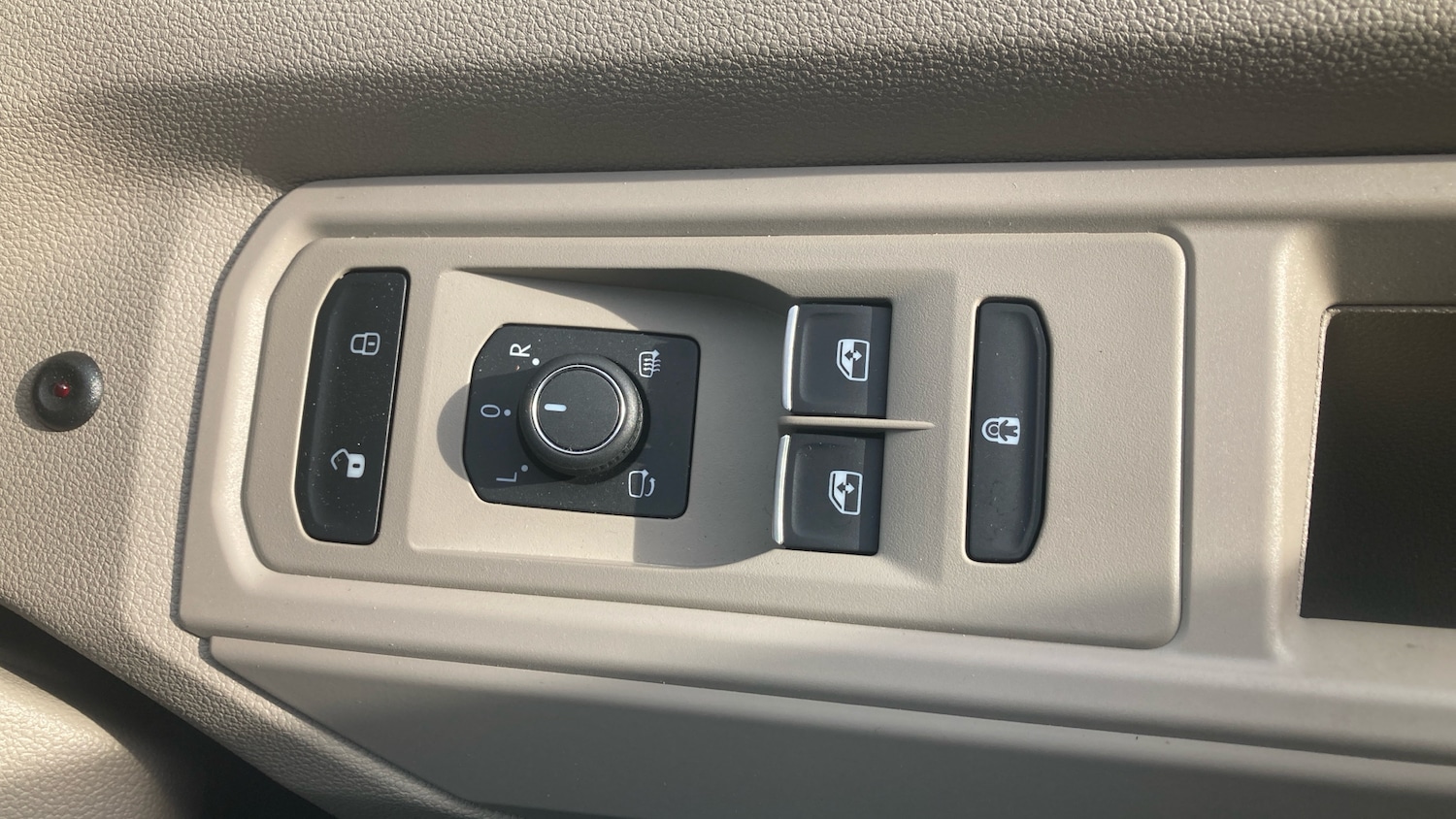 Used Volkswagen Multivan 2024 for sale - 76458182: Photo 22