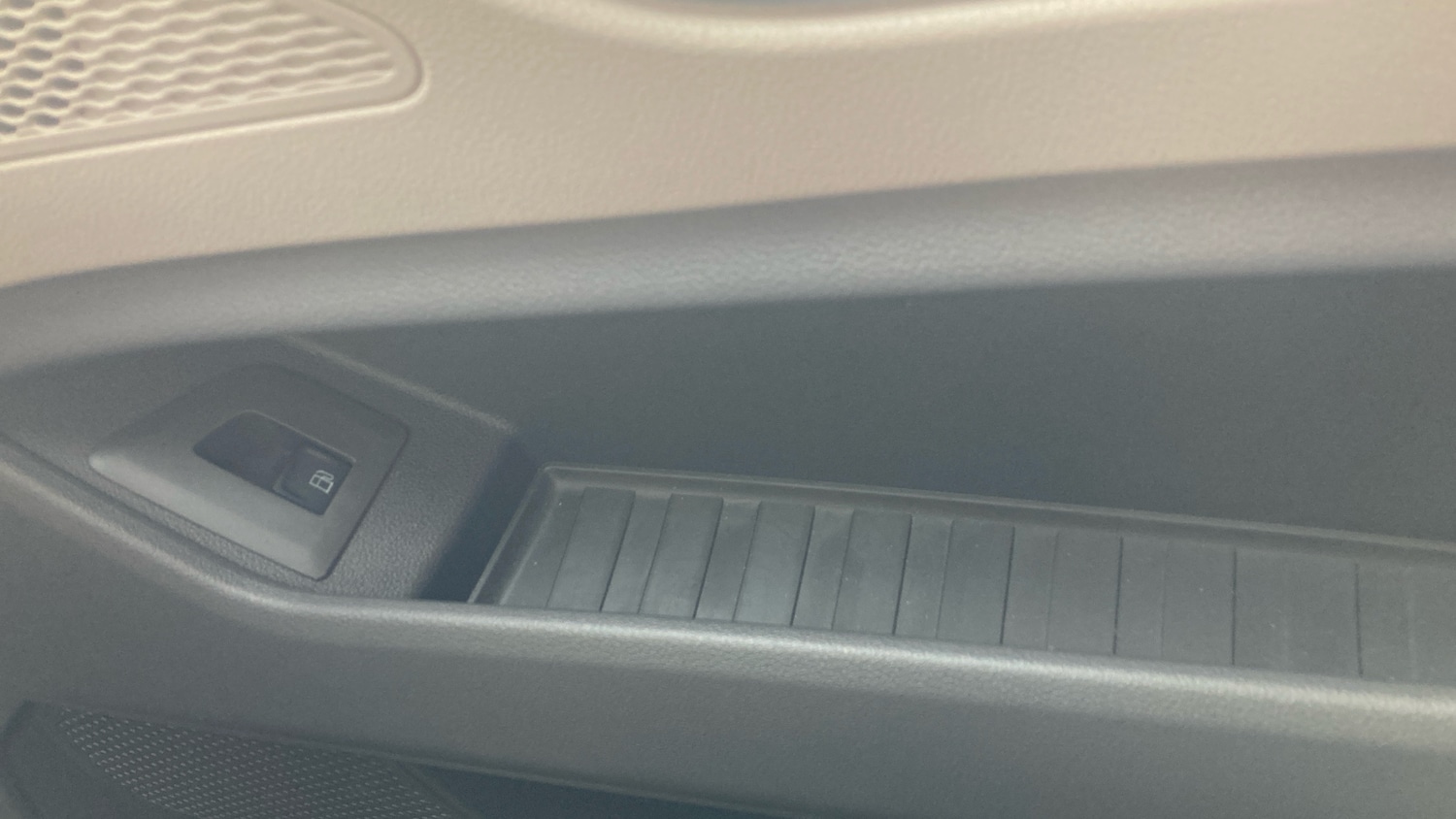 Used Volkswagen Multivan 2024 for sale - 76458182: Photo 23