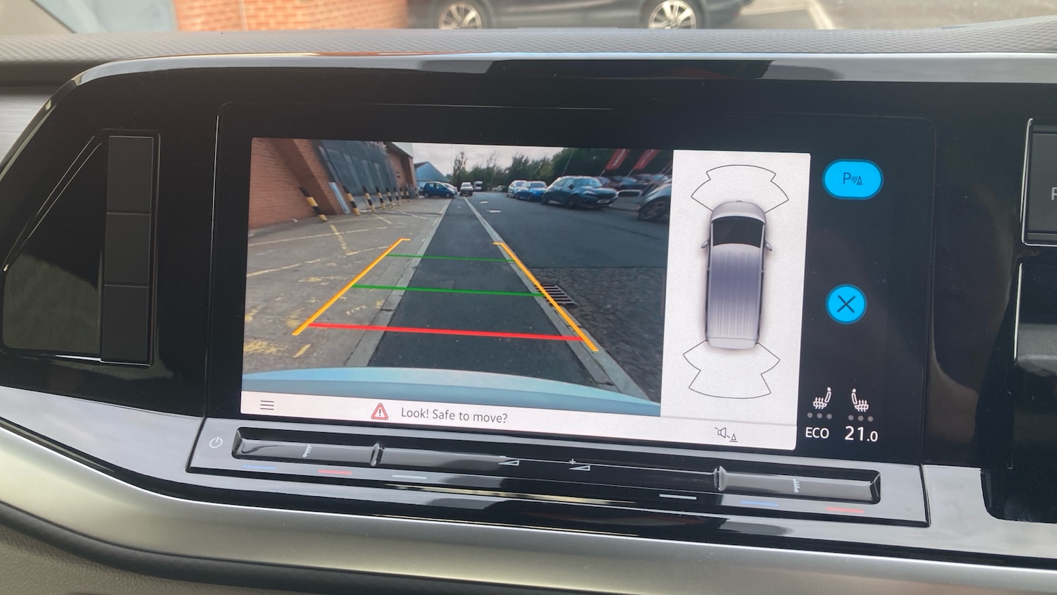 Used Volkswagen Multivan 2024 for sale - 76458182: Photo 33