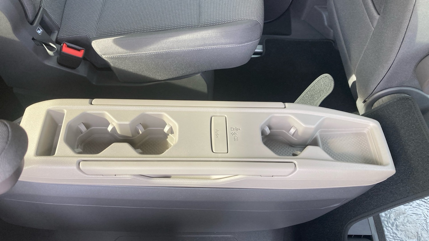 Used Volkswagen Multivan 2024 for sale - 76458182: Photo 34