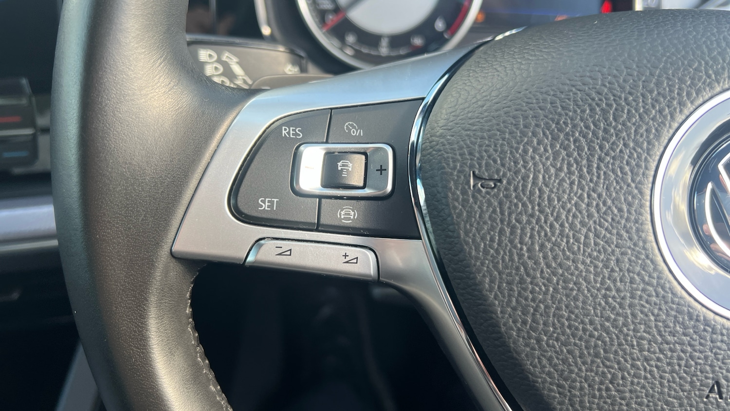 Used Volkswagen Touareg 2020 for sale - 77845194: Photo 29