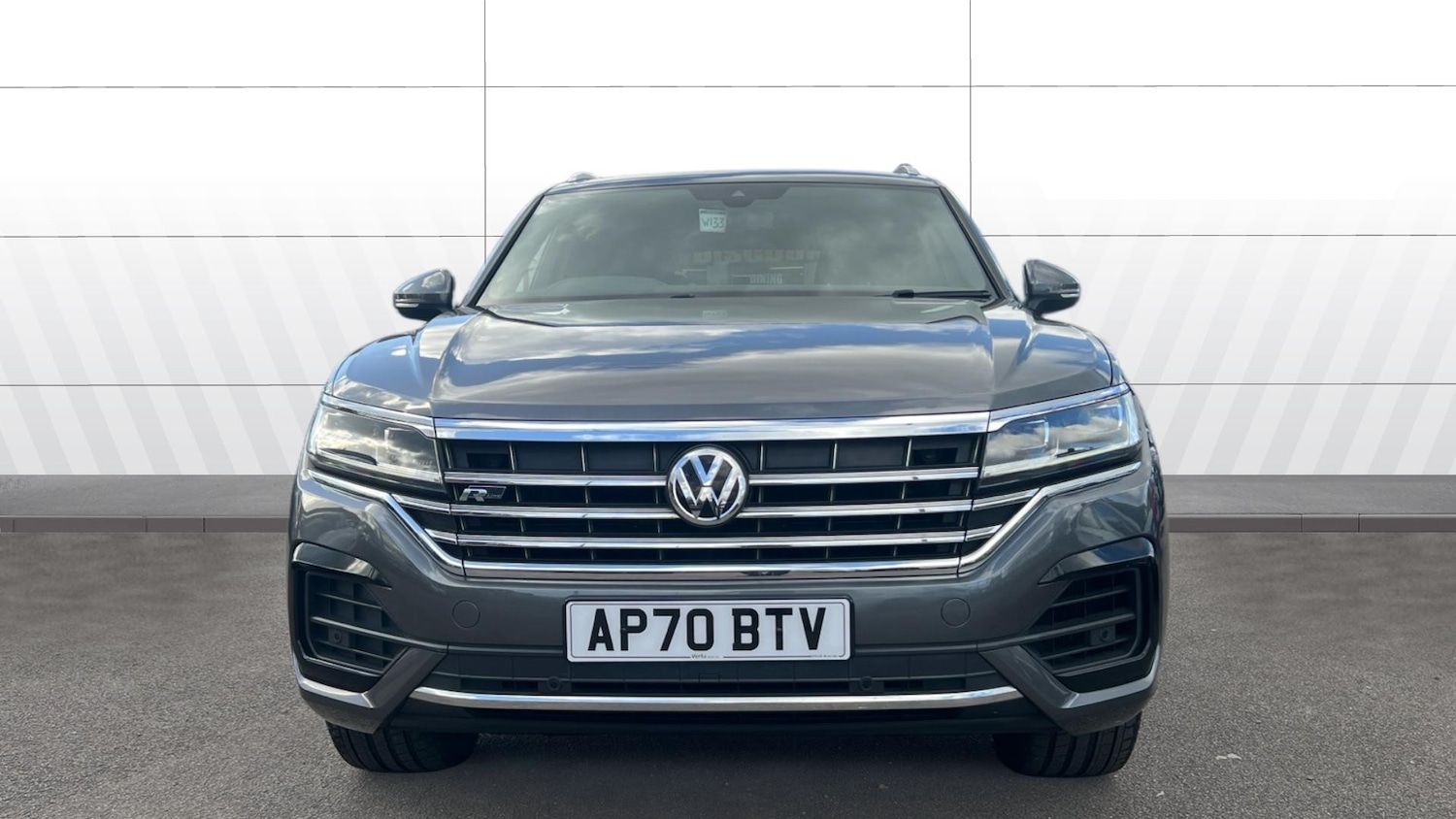 Used Volkswagen Touareg 2020 for sale - 77845194: Photo 3