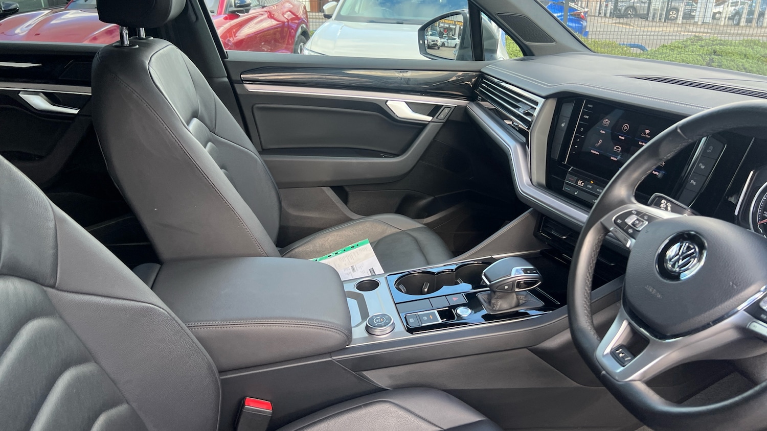 Used Volkswagen Touareg 2020 for sale - 77845194: Photo 31