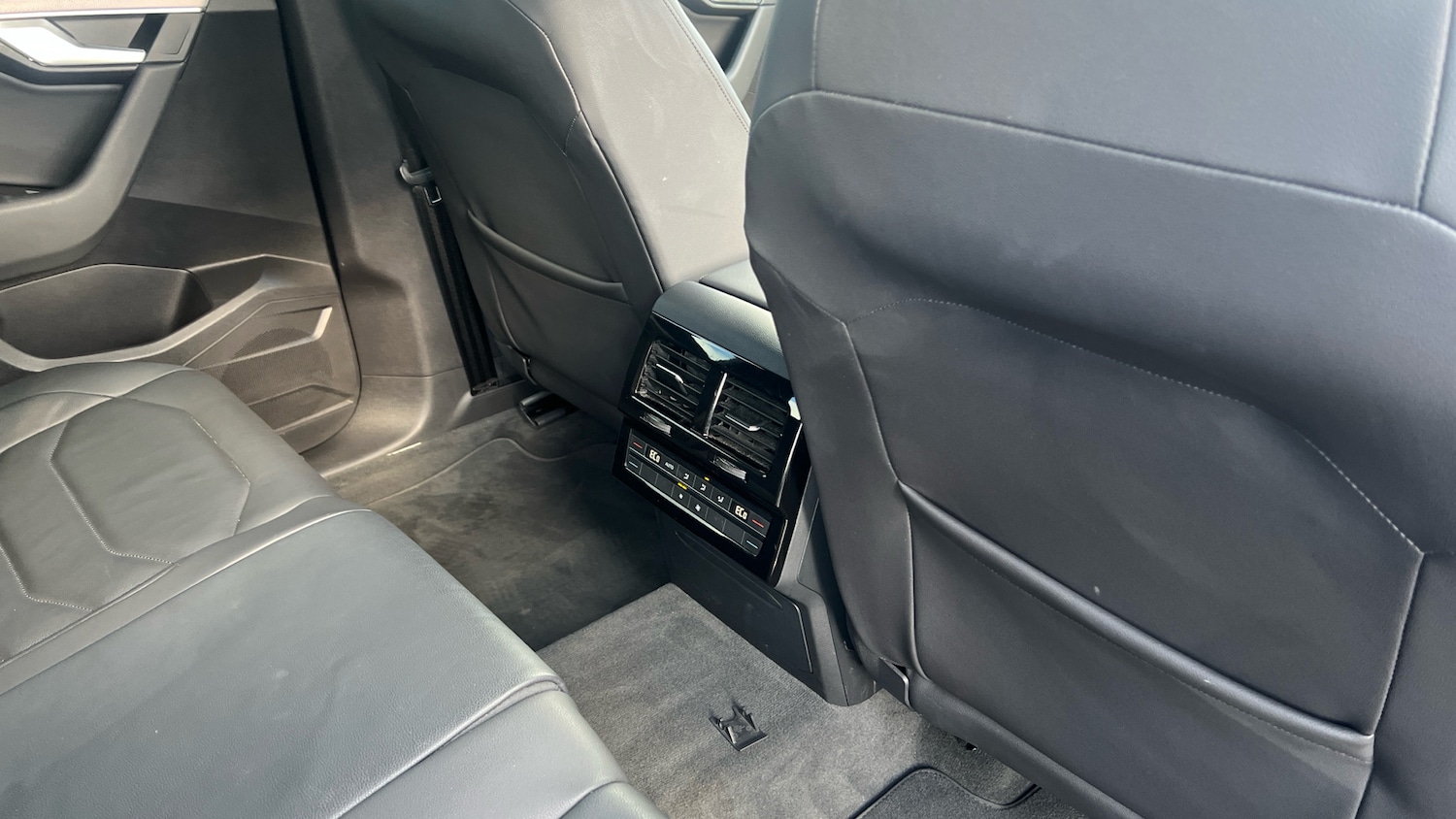 Used Volkswagen Touareg 2020 for sale - 77845194: Photo 37