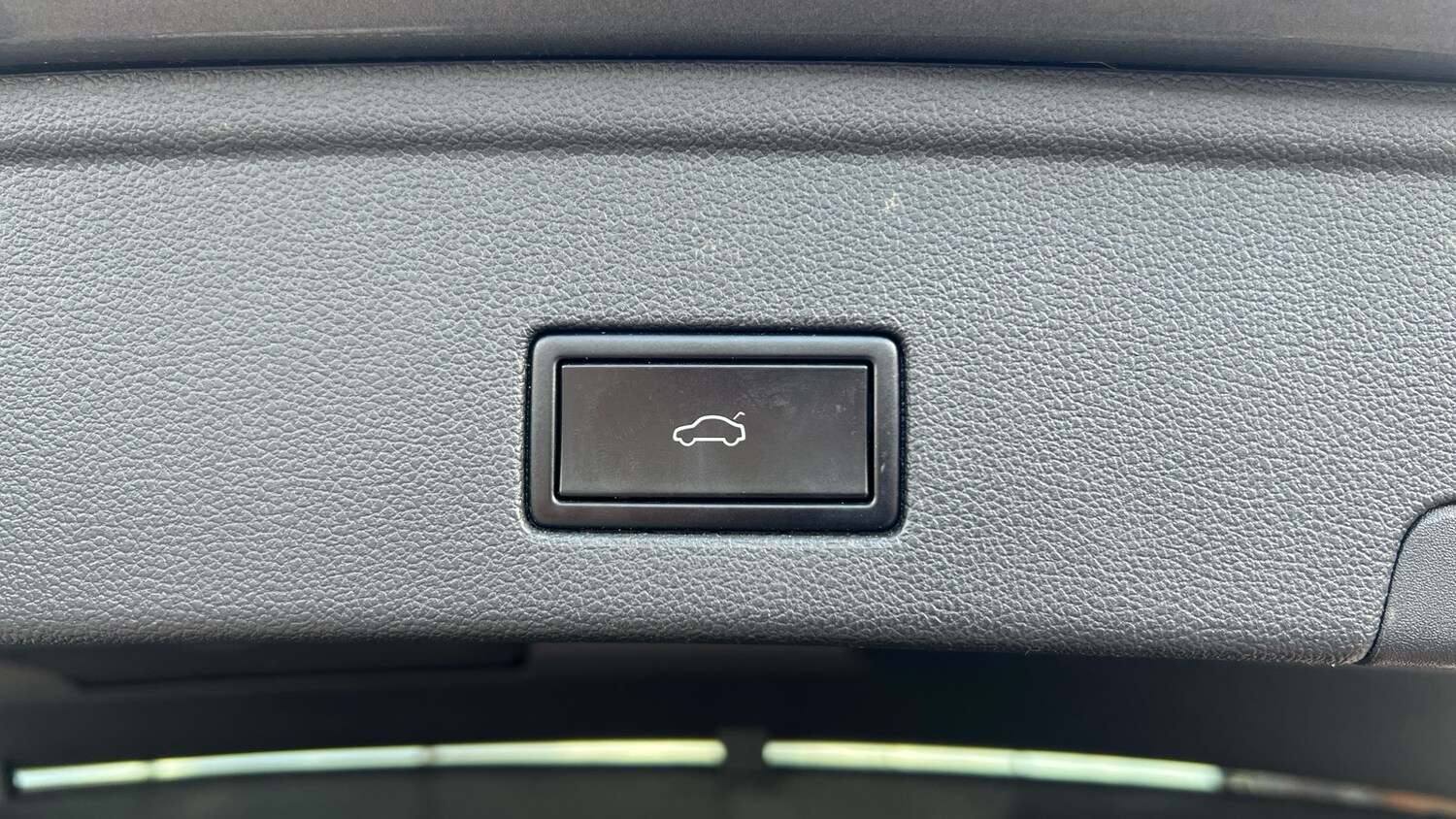 Used Volkswagen Touareg 2020 for sale - 77845194: Photo 47