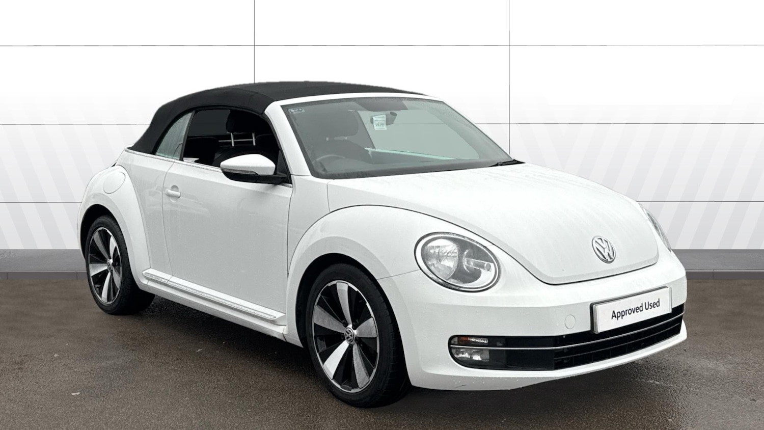 Used Volkswagen Beetle 2014 for sale - 76596103: Photo 1