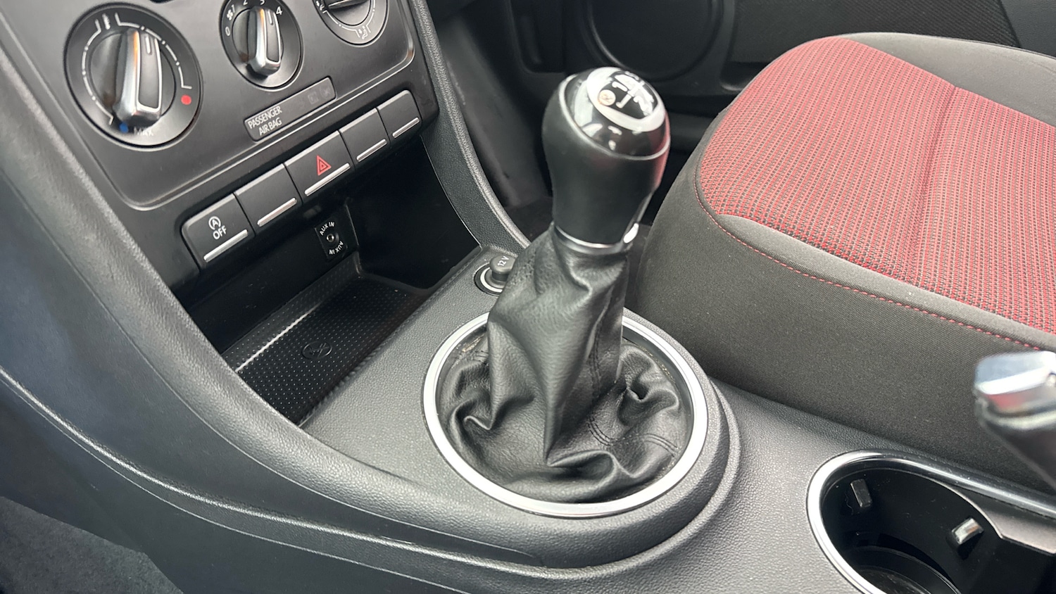 Used Volkswagen Beetle 2014 for sale - 76596103: Photo 13