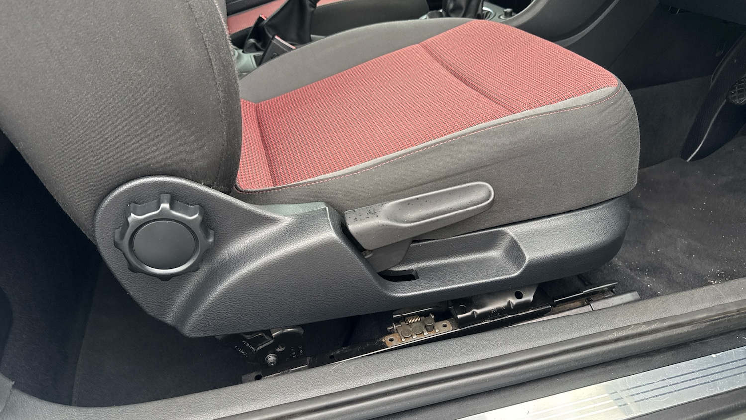 Used Volkswagen Beetle 2014 for sale - 76596103: Photo 24