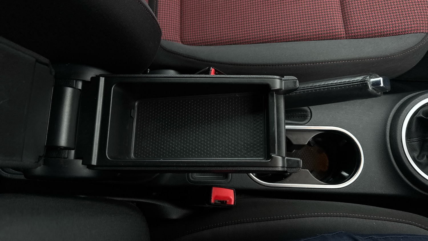 Used Volkswagen Beetle 2014 for sale - 76596103: Photo 29