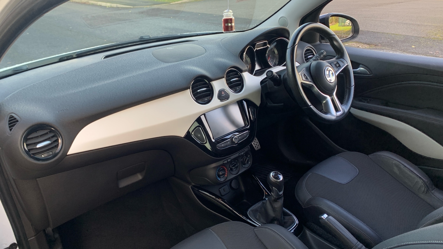 Used Vauxhall ADAM 2016 for sale - 76859011: Photo 9