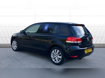 Used Volkswagen Golf 2010 for sale - 76232270: Photo 2