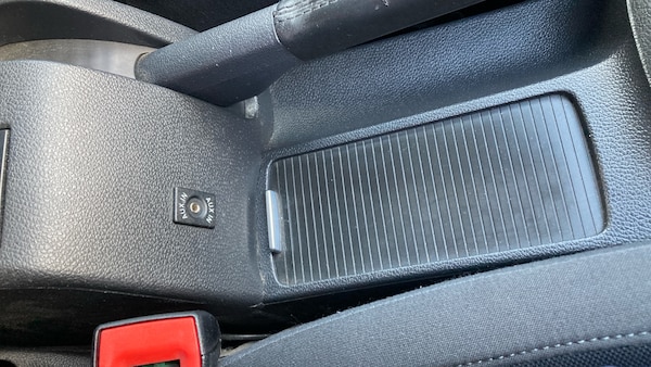 Used Volkswagen Golf 2010 for sale - 76232270: Photo 49
