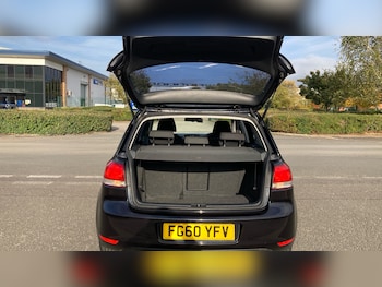 Used Volkswagen Golf 2010 for sale - 76232270: Photo 4