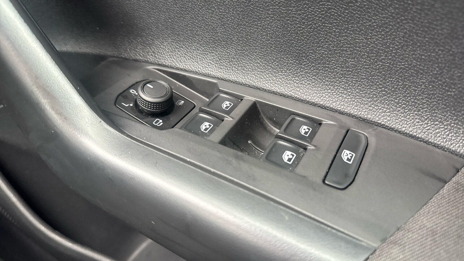 Used Volkswagen Polo 2024 for sale - 77689144: Photo 27