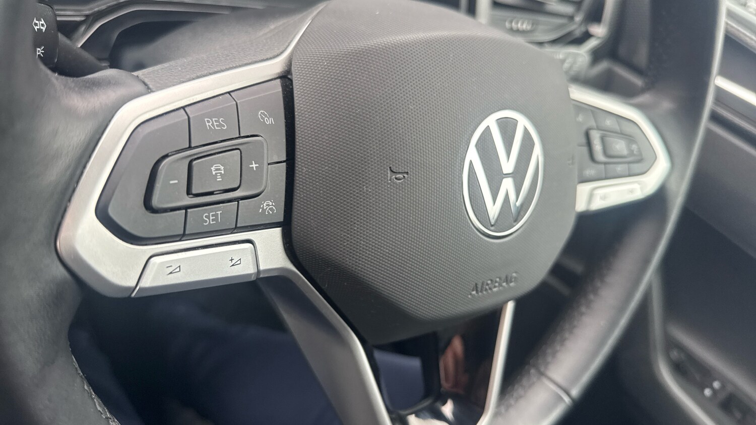 Used Volkswagen Polo 2024 for sale - 77689144: Photo 39