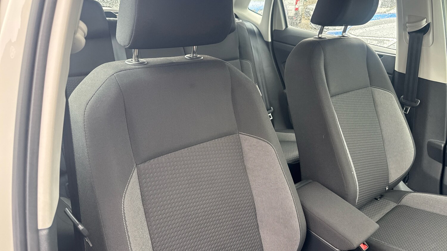 Used Volkswagen Polo 2024 for sale - 77689144: Photo 41