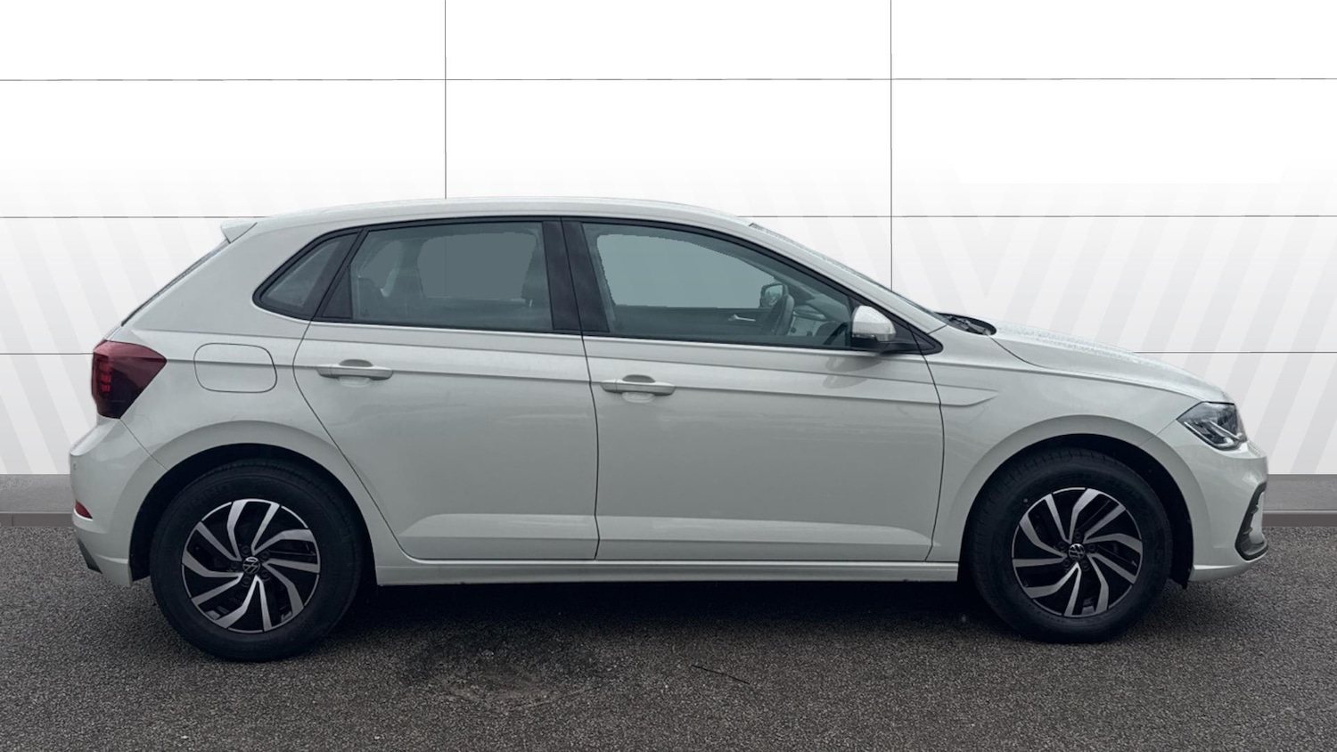 Used Volkswagen Polo 2024 for sale - 77689144: Photo 5