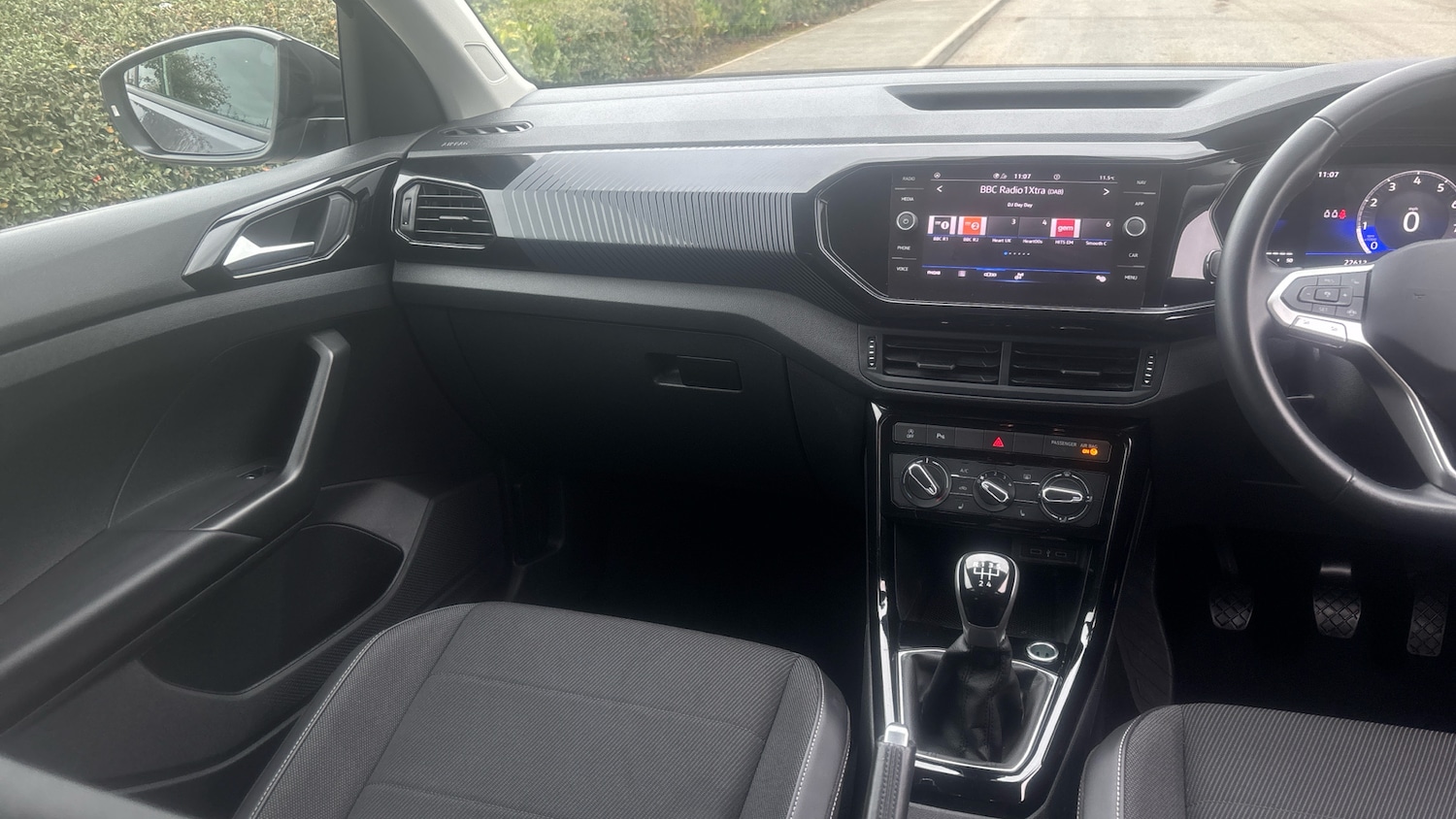 Used Volkswagen T-Cross 2023 for sale - 76253125: Photo 14