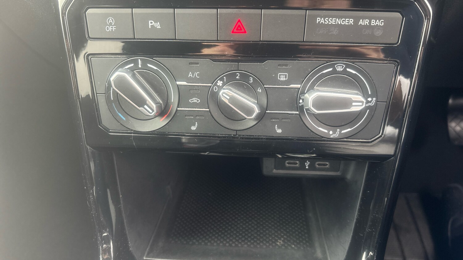 Used Volkswagen T-Cross 2023 for sale - 76253125: Photo 26