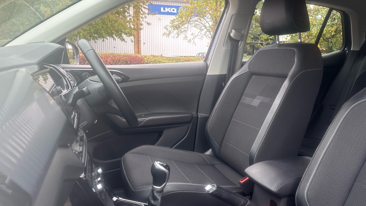 Used Volkswagen T-Cross 2023 for sale - 76253125: Photo 35