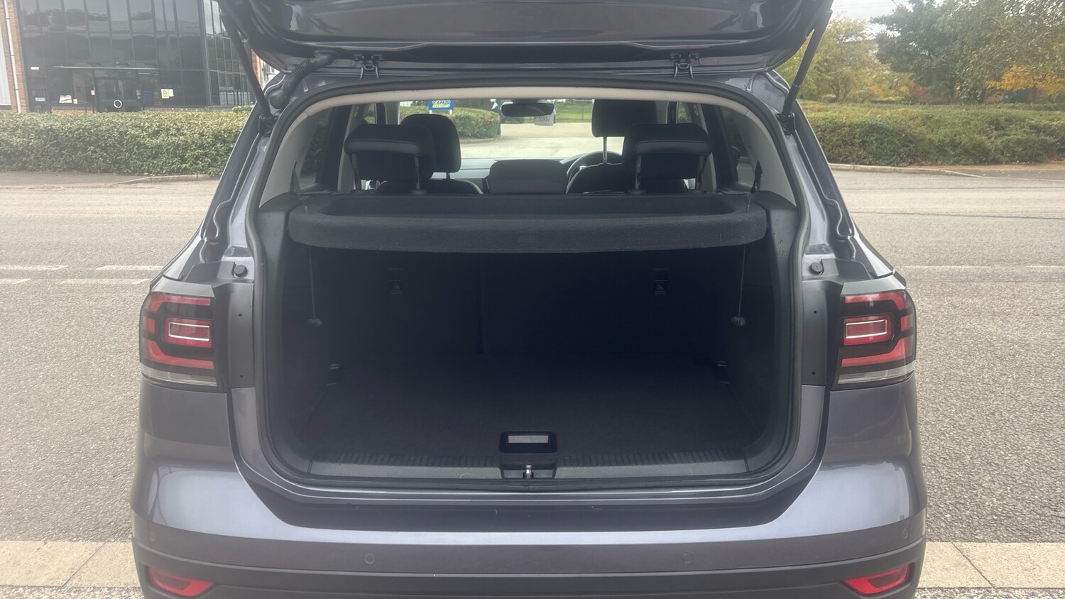 Used Volkswagen T-Cross 2023 for sale - 76253125: Photo 4