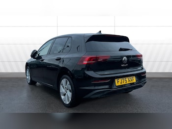 Used Volkswagen Golf 2025 for sale - 77061530: Photo