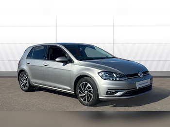 Used Volkswagen Golf 2019 for sale - 78251632: Photo