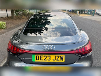 Used Audi e-tron GT 2023 for sale - 78801348: Photo