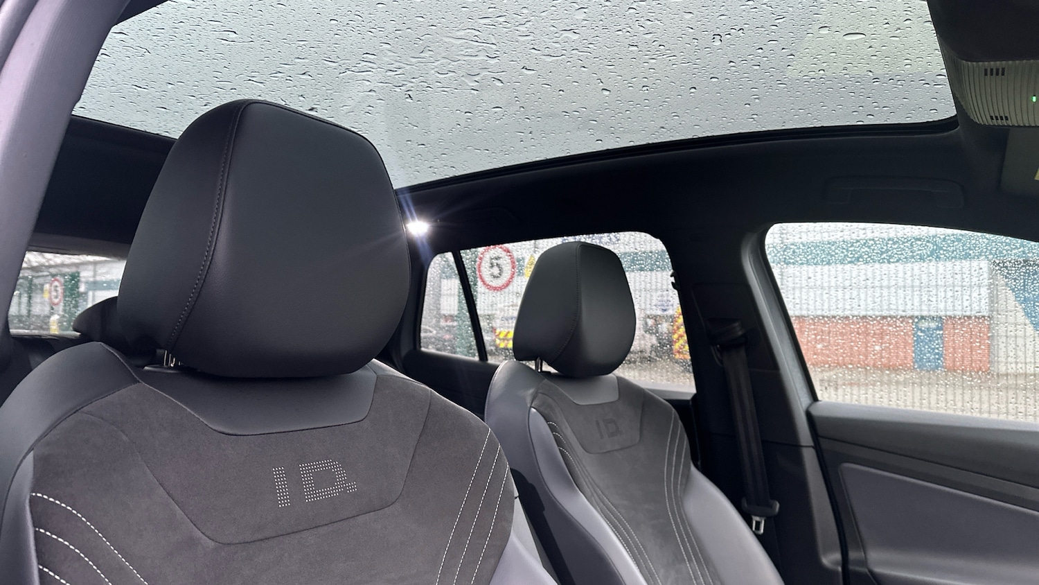 Used Volkswagen ID.4 2023 for sale - 77475522: Photo 25