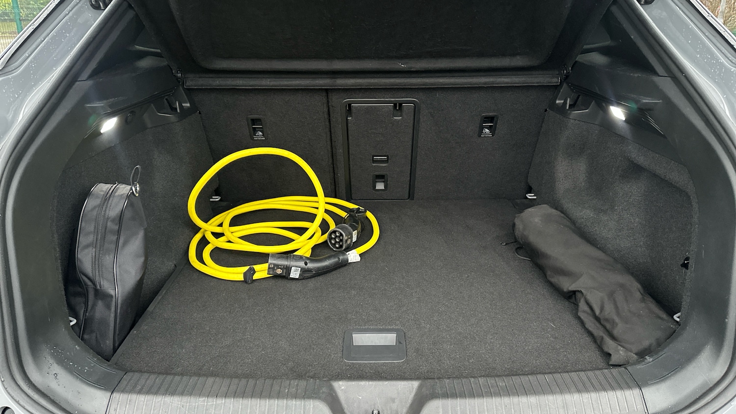 Used Volkswagen ID.4 2023 for sale - 77475522: Photo 4