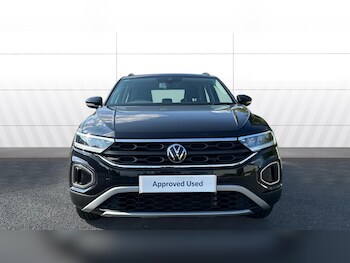 Used Volkswagen T-Roc 2023 for sale - 79243507: Photo