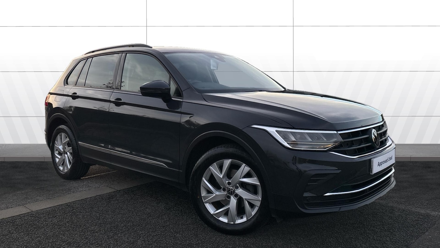 Used Volkswagen Tiguan 2022 for sale - 76412354: Photo 1