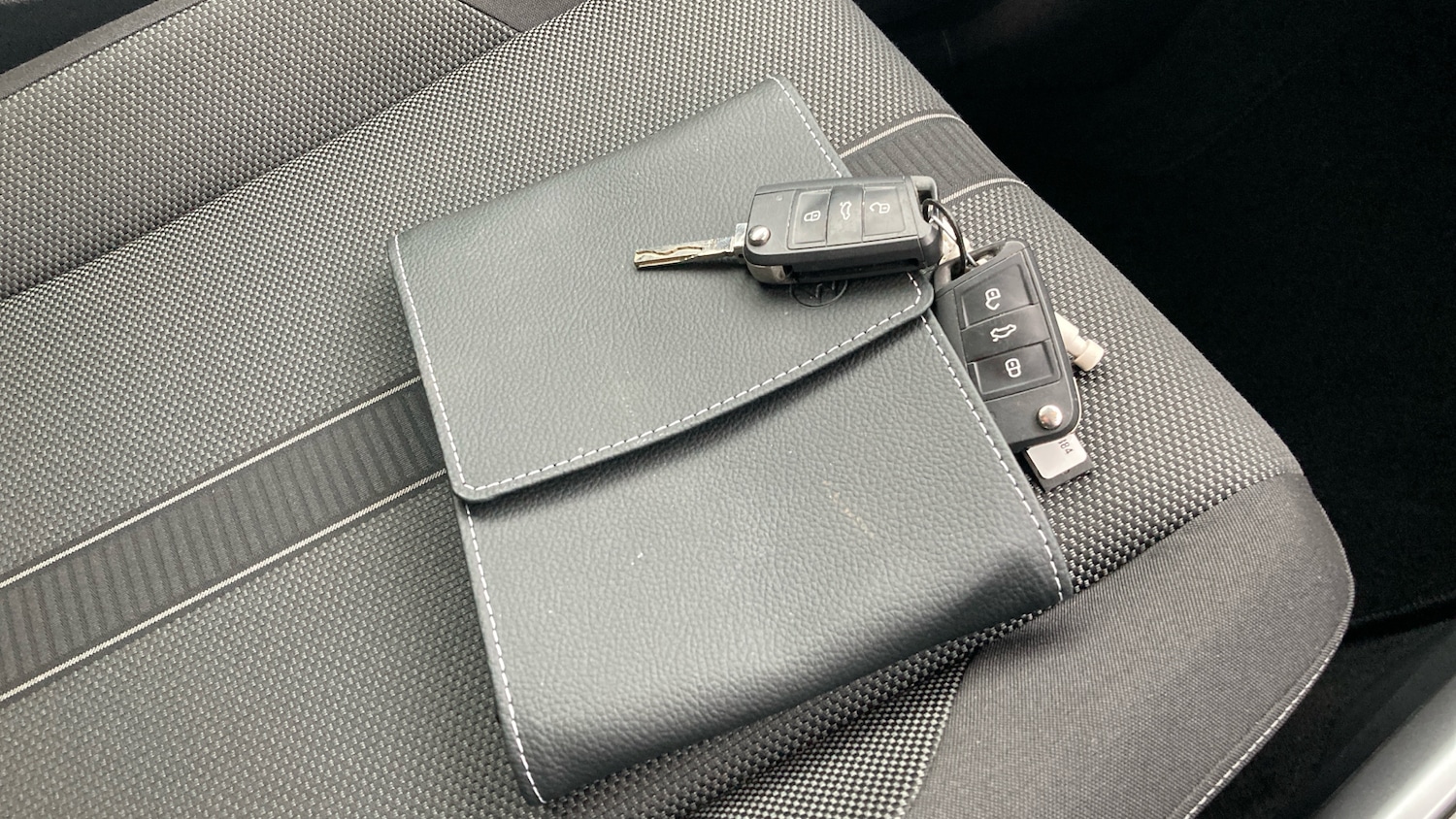 Used Volkswagen T-Roc 2023 for sale - 76493777: Photo 19