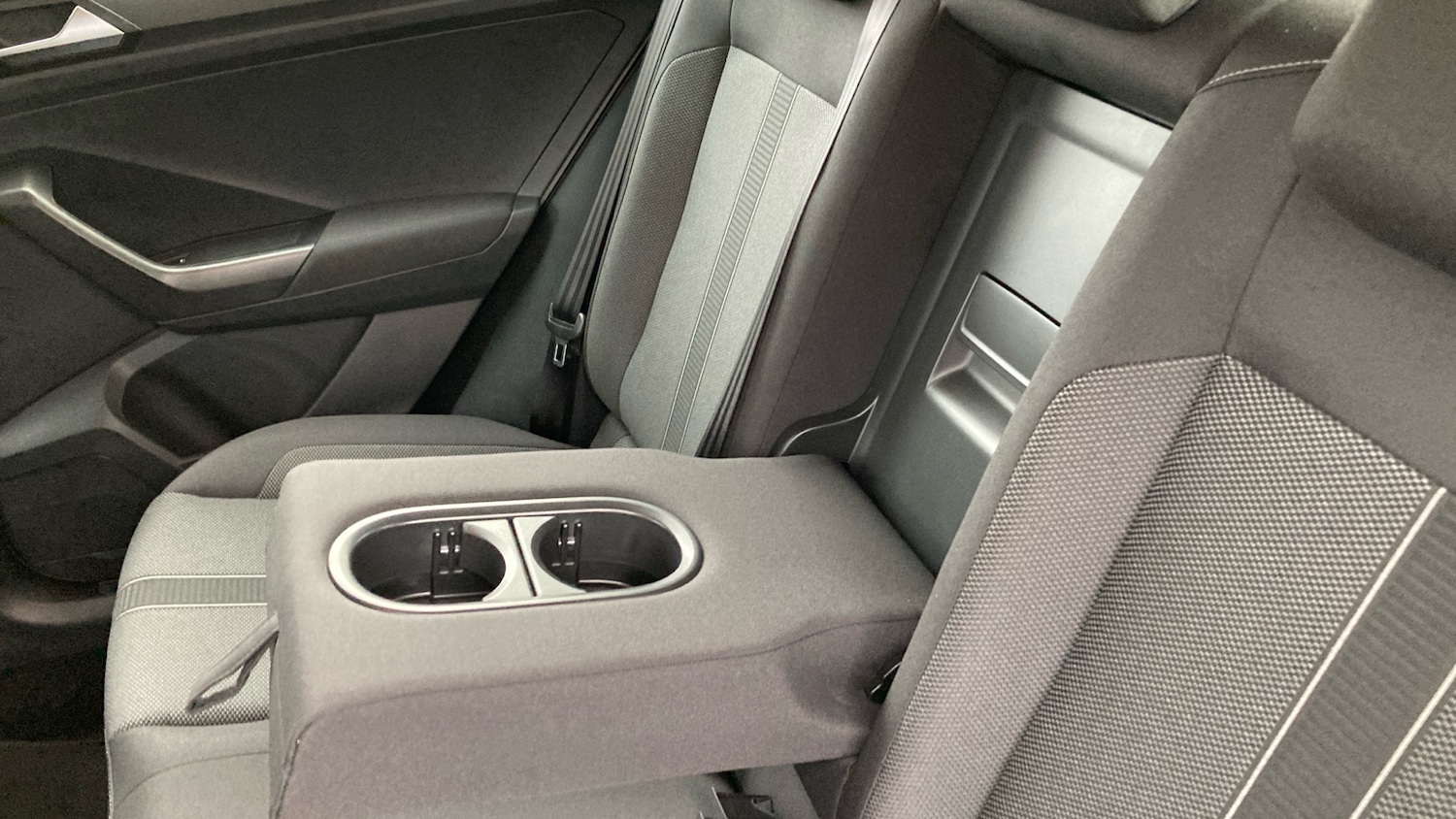 Used Volkswagen T-Roc 2023 for sale - 76493777: Photo 26