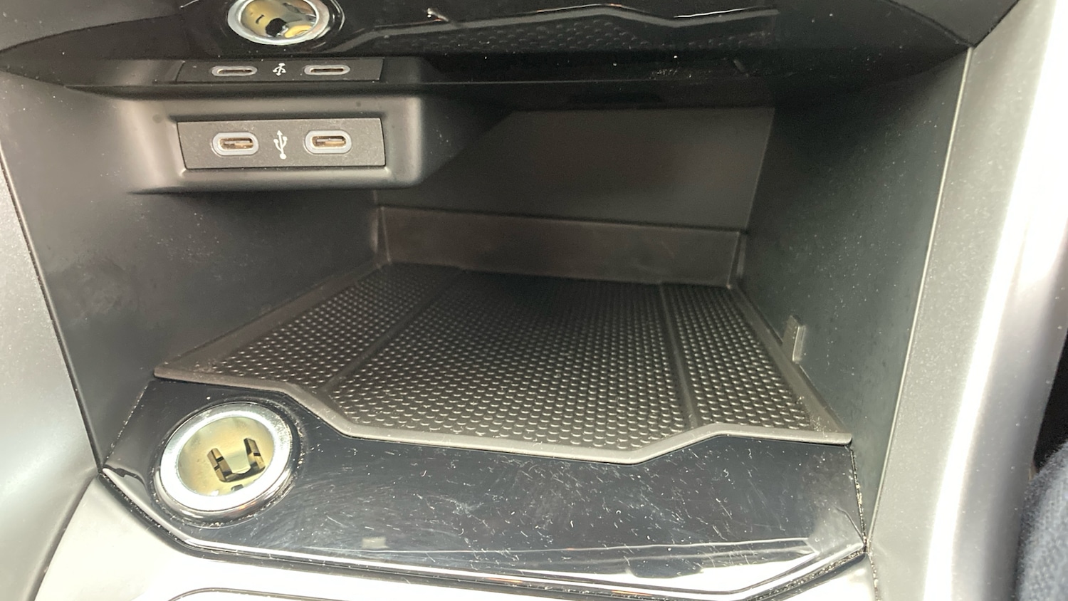 Used Volkswagen T-Roc 2023 for sale - 76493777: Photo 35