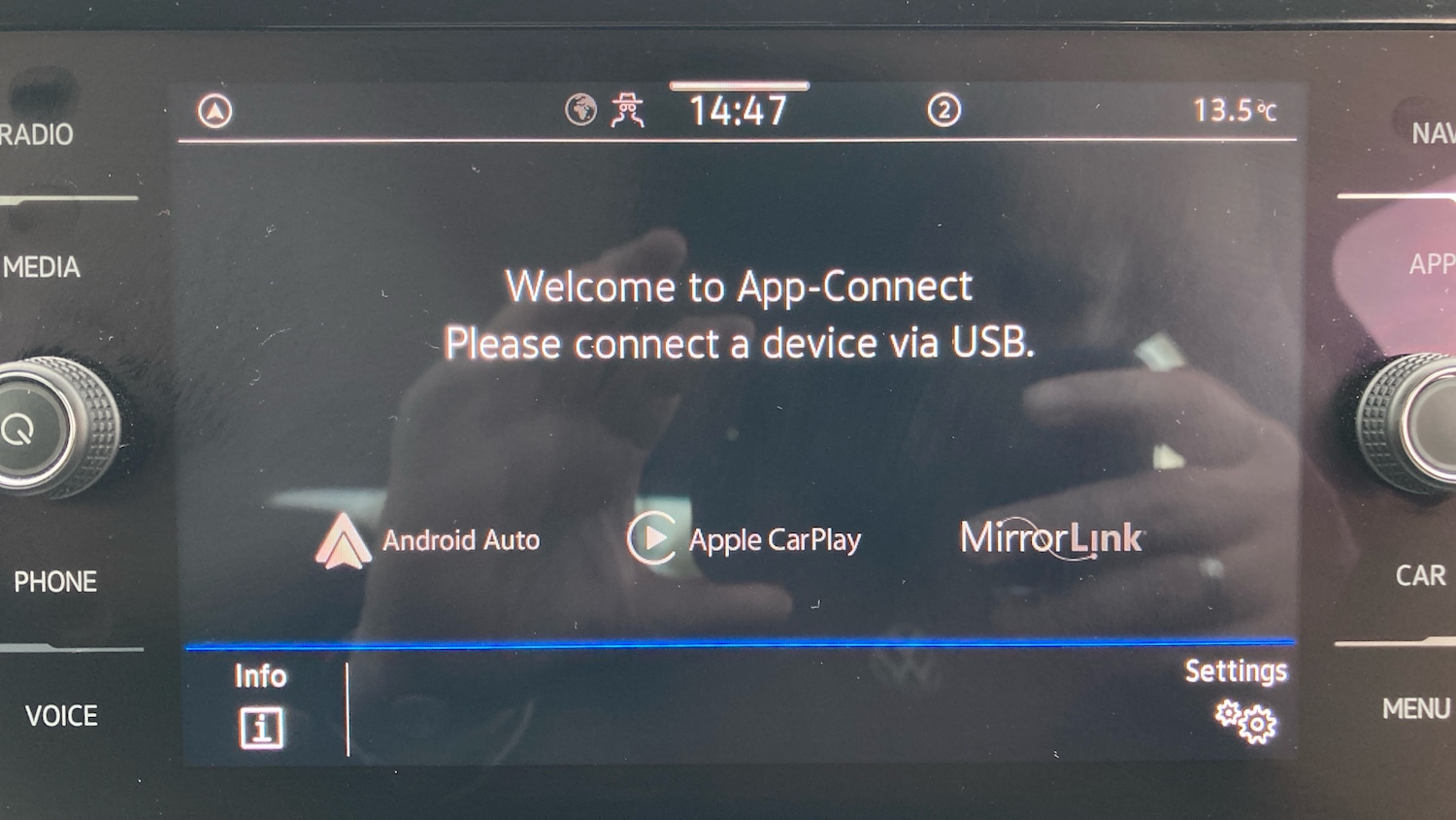 Used Volkswagen T-Roc 2023 for sale - 76493777: Photo 41