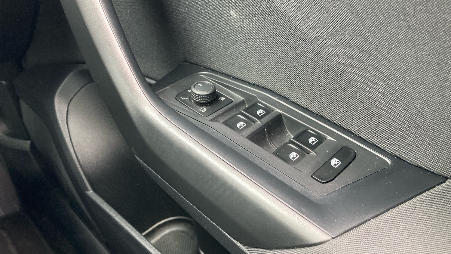 Used Volkswagen T-Roc 2023 for sale - 76493777: Photo 46