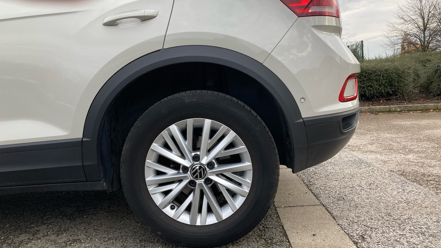 Used Volkswagen T-Roc 2023 for sale - 76493777: Photo 7