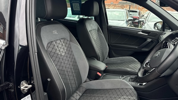 Used Volkswagen Tiguan 2023 for sale - 76101983: Photo 32