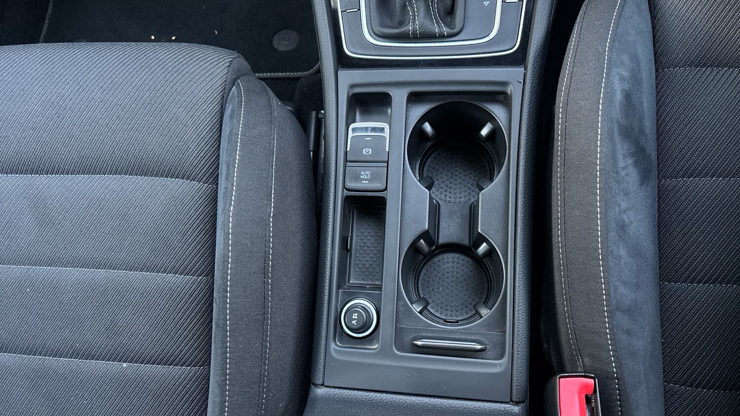 Used Volkswagen Golf 2019 for sale - 76371773: Photo 32