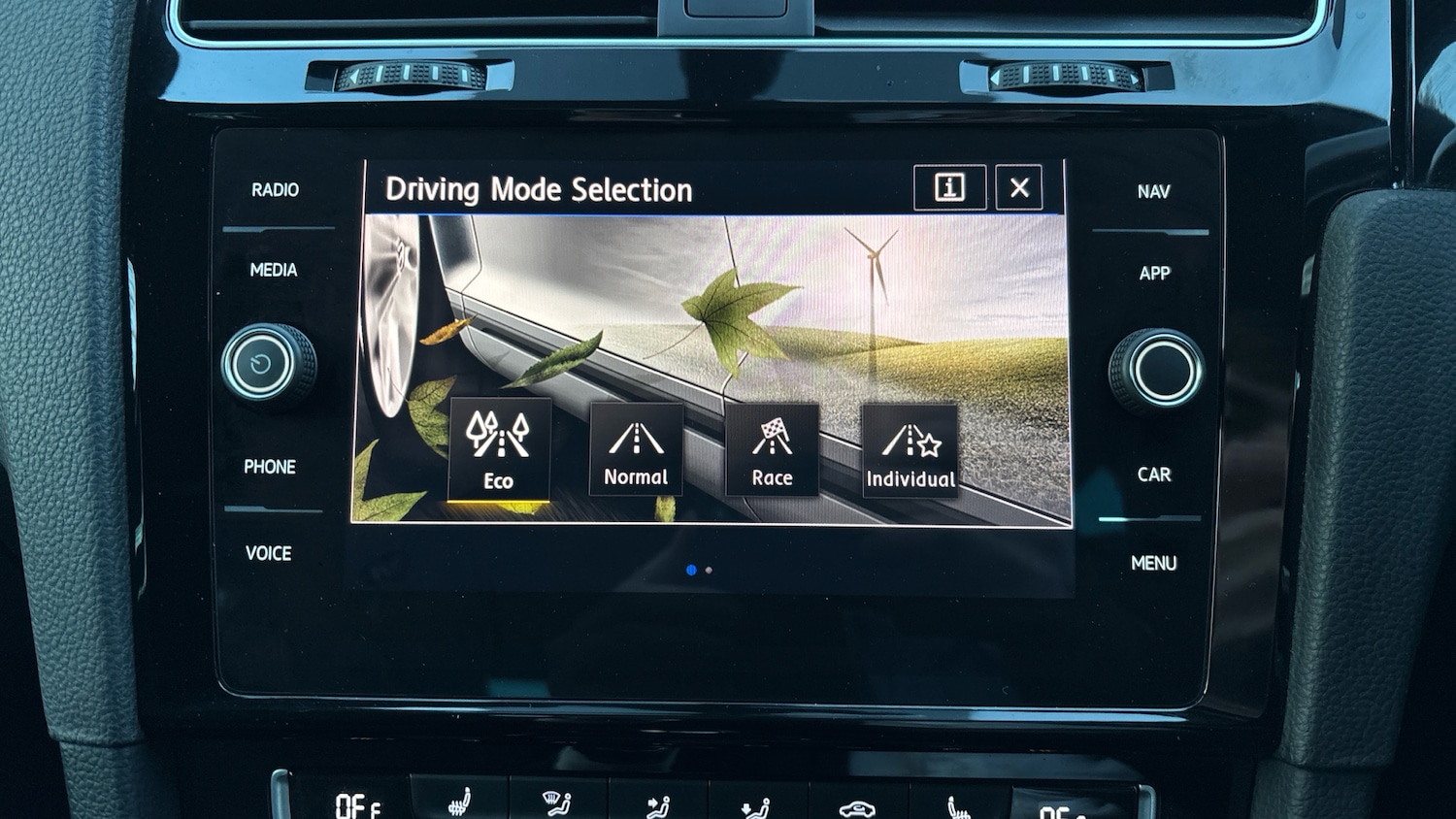 Used Volkswagen Golf 2019 for sale - 76371773: Photo 37