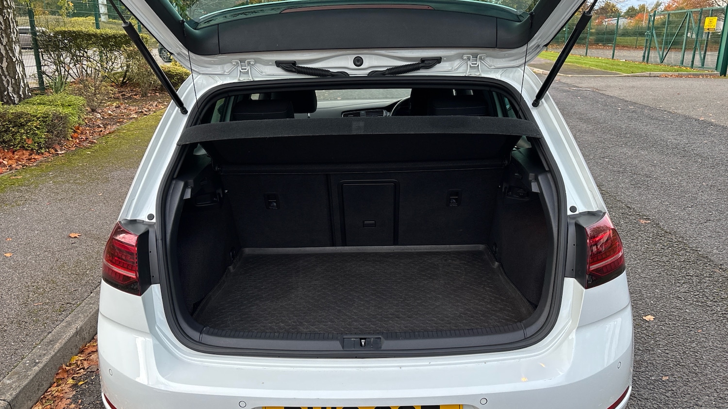 Used Volkswagen Golf 2019 for sale - 76371773: Photo 4