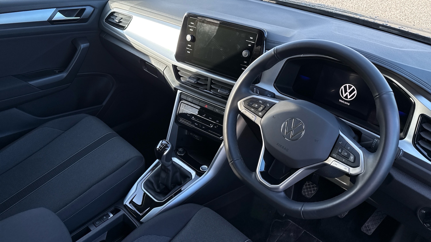 Used Volkswagen T-Roc 2025 for sale - 77323785: Photo 11